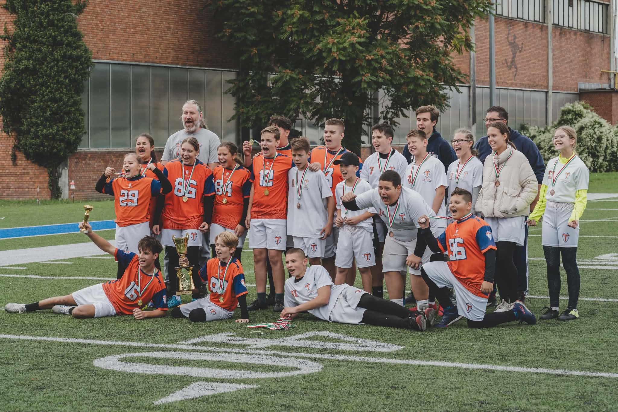 1000017718 Flag foci csapataink - U13